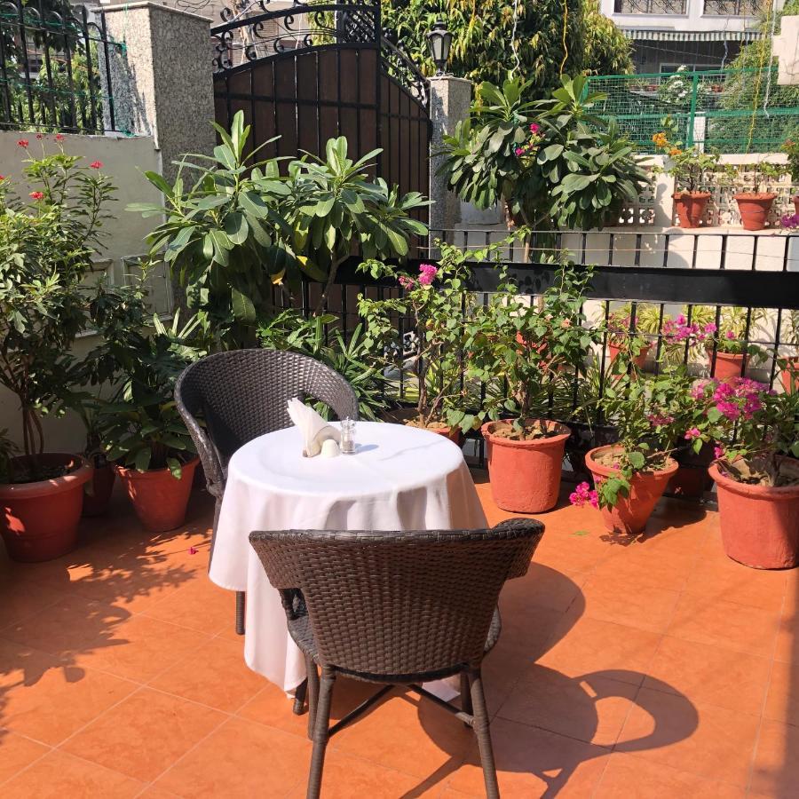 The Neem Bed & Breakfast New Delhi Exterior photo